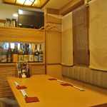 夜の蝶が羽を休める店内は、落ちつく和風な雰囲気