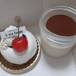 Patisserie A ma facon - フロマージュ、ティラミス　各561円