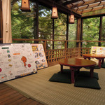 鬼太郎茶屋 - ギャラリー内のテラス(飲食は禁止です)