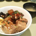 銀座フォワグラ - フォアグラ豚角煮丼