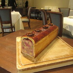 ソンブルイユ TOKYO - フランス産鴨とフォアグラのパテ・アン・クルート