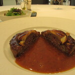 ソンブルイユ TOKYO - フランス産鴨とフォアグラのパイ包み焼