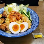 松軒 中華食堂 - サラダ・冷やし中華全景