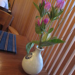 紫野和久傳 - 卓上のお花(H24.09)