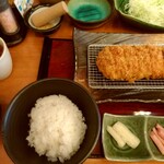 Ebisu Katsu Sai - 特撰やわらかﾋﾚかつ御膳（150g）の左側