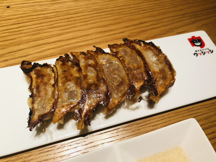 【移転】餃子dining ウッシッシ （餃子ダイニング ウッシッシ） - 栄町/餃子 | 食べログ 餃子dining ウッシッシ (栄町/餃子)