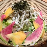 有薫 - 鎌倉野菜としらすのサラダ
