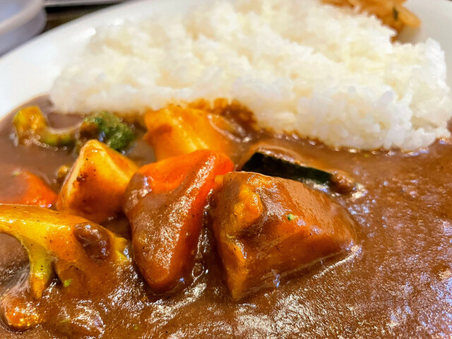 インドのとなり たまプラーザ店 たまプラーザ カレーライス 食べログ インドのとなり たまプラーザ店 たまプラーザ カレーライス 食べログ