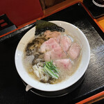 麺創 なな家 - ブラックダイヤモンドラーメン 850円
      （ +肉マシ 350円）