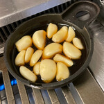 焼肉 一龍 - 焼きニンニク 530円