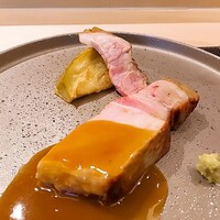 銀座 大石 - ⚫岩中豚の炭火焼き  京の賀茂茄子