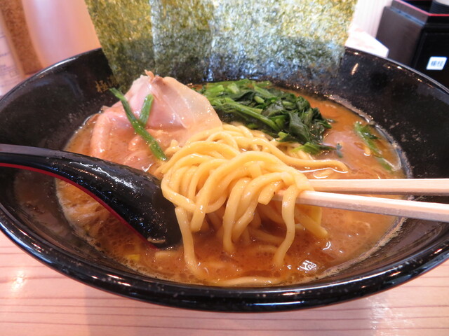 極濃家系ラーメン 歩輝勇 センター北店 ポキオ センター北 ラーメン 食べログ