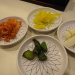 天ぷら食堂ゑびすや - サービスのお漬物
