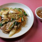 宝中飯店 - 五目焼きそば中華飯