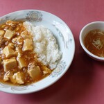 宝中飯店 - ピリ辛麻婆飯