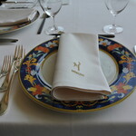 フレンチレストラン ミクニ サッポロ - ２０２１年７月１１日のテーブルセット