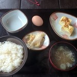 白卵懐 - 基本の「たまごかけごはん」550円