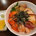Sakanano Terasaka - 漬けの海鮮丼も美味しかったです！