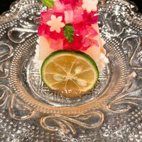 日本料理 直 - 紫陽花に見立てた鱧