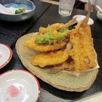 酒食屋つくし - ・「秋田産 キス天ぷら(\700)」