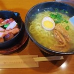 らあめん厨房 どる屋 - 鯛だし・ほっぺた叉焼めん（塩味・こってり）