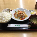 大衆食堂　半田屋 - 