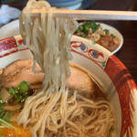 Ramen Shinta - 全粒粉の細麺リフト