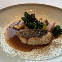 ベージュ アラン・デュカス 東京 - 