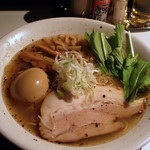 不如帰  （味玉塩そば・850円）