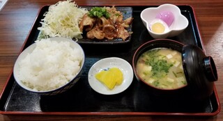 Taishuusakaba Kushikacchan - 生姜焼き定食