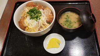 Taishuusakaba Kushikacchan - カツ丼