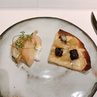 ラ ペ - フヌイユのピクルスとリコッタチーズ
                    ピサラディエール