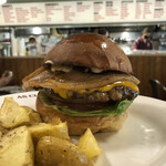 エーエス クラシックス ダイナー - 『ベーコンチーズバーガー￥1550』 『ランチドリンク￥150』