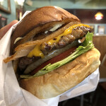 エーエス クラシックス ダイナー - 『ベーコンチーズバーガー￥1550』 『ランチドリンク￥150』