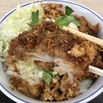 かつや - 鶏ガパオダブルチキンカツ丼