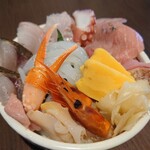 Shokudou Osakanaya - 能登の地魚丼　1,400円❗