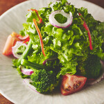 俺のハンバーグ 渡なべ  - 俺ハンサラダ