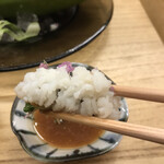 赤坂 菊乃井 - 昼懐石１３３１０円。鱧落とし。鱧のアラで取った出しにくぐらせ、そのままの状態での提供です。ホクホクの身は旨味も濃く、とーっても美味しかったです（╹◡╹）（╹◡╹）
