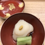 赤坂 菊乃井 - 昼懐石１３３１０円。黒豚煮。好きではないお料理ですが、カカオや黒糖で煮込まれた柔らかな黒豚が、とーっても良い味わいです（╹◡╹）（╹◡╹）