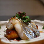 日本料理 幸庵 - 太刀魚の酒蒸し焼き フォアグラの漬け焼き添えアップ