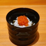 日本料理 幸庵 - とびこ、釜揚げしらす、切り昆布ご飯