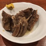 牛たん料理 閣 - お通し（牛たん角煮）550円