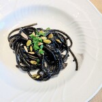 La Brianza - ネロセピエ。イカスミパスタ。実は私そういえばイカスミパスタ好きなんですお久しぶり。イカもたっぷり入っているし、イカスミ感しっかり☆とてもおいしい