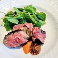 La Brianza - 鹿児島県産熟成牛炭火焼き。サシが多めながら全然重くなくサラリとむしろスッキリ美味しい(^o^)v お肉の状態にピッタリの火入れがいつも素晴らしく、こちらでいただくお肉が大好き過ぎる♡