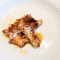 La Brianza - 十勝若牛トリッパ(ハチノス)炭火焼きレモンバターソースジロール茸と。むっちりもっちりな食べ心地のハチノス、焼きが香ばしい☆ さわやかで濃厚なレモンバターソースが合って絶品！おいしい