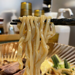 饗 くろ喜 - プリプリな自家製ちぢれ太麺