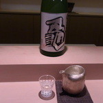 神楽坂 石かわ - 亀　純米大吟醸　初亀醸造　静岡県　2400円/1合