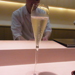 神楽坂 石かわ - NV CHAMPAGNE BRUT PREMIER LOUIS ROEDERER　1980円/120mlグラス