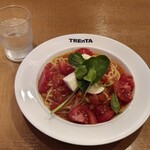 TREnTA - トマトたっぷりモッツァレラと生ハム冷製パスタ(期間限定)