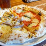 ITALIAN BAR IL MENTO - 2020年12月　ピッツァランチ（マルゲリータと豚バラのコンフィとレモンのクリームピッツァのハーフ＆ハーフ）【前菜、ドリンク付きで税抜1850円おひとりさまは1680円】